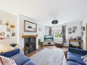 Lounge- click for photo gallery